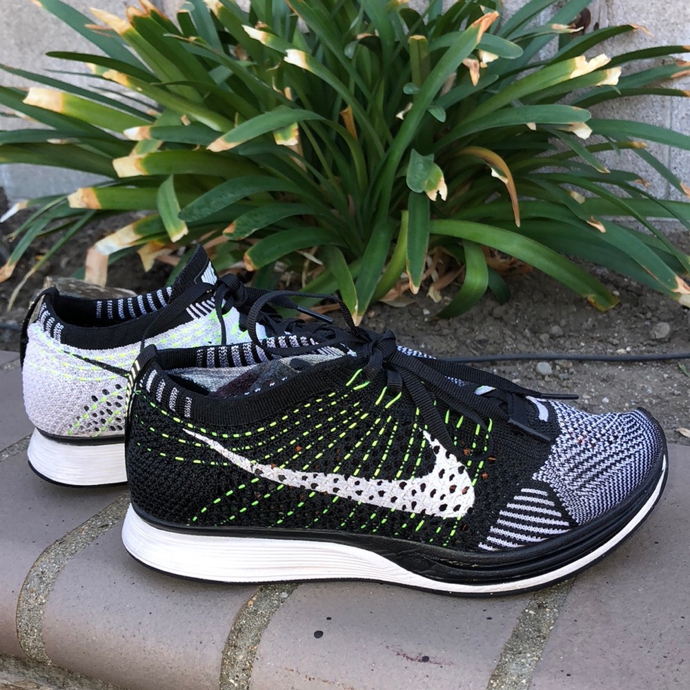 NIKE FLYKNIT RACER 👟✨🖤👟✨